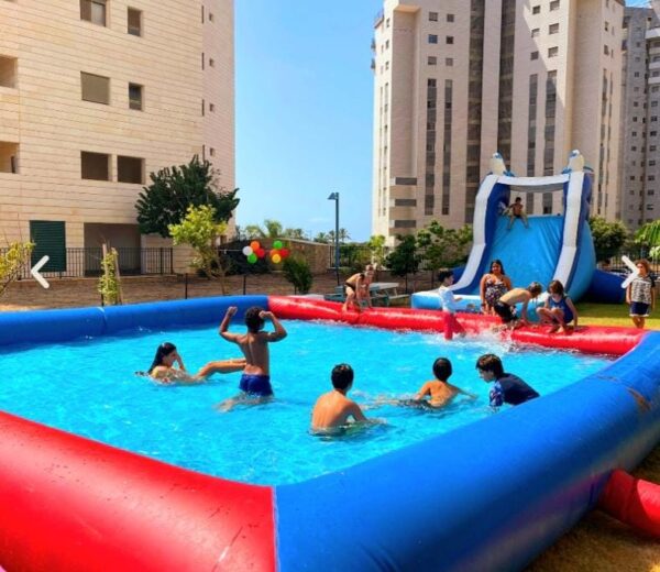 מתנפח מים בריכה ענקית | השכרת מתנפח מים